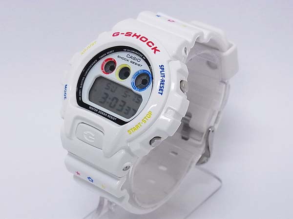 実際に弊社で買取させて頂いたG-SHOCK×MEDICOM TOY ベアブリック 30周年記念/DW-6900MT-7JRの画像 1枚目