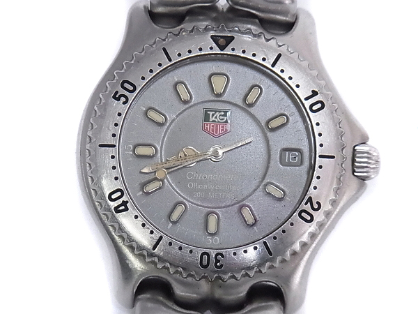 実際に弊社で買取させて頂いたタグホイヤー クロノメーター S89.206 シルバー 自動巻きの画像 1枚目