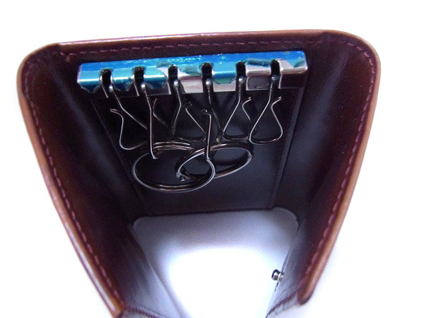 実際に弊社で買取させて頂いたCartier/カルティエ パンサー 6連レザーキーケース ブラウンの画像 6枚目