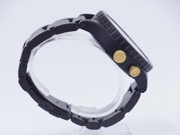 実際に弊社で買取させて頂いたNIXON/ニクソン 51-30 タイドグラフ メンズ腕時計 A057-1041の画像 3枚目