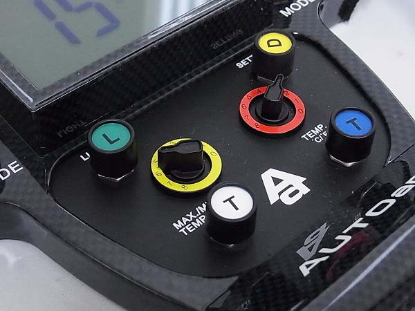 実際に弊社で買取させて頂いたAUTOart/オートアート デザイン F1ステアリング型 掛け時計の画像 3枚目