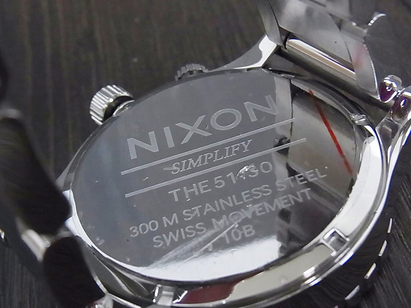 実際に弊社で買取させて頂いたNIXON/ニクソン 51-30 ハイポリッシュ/ブラック 腕時計 A057487の画像 5枚目