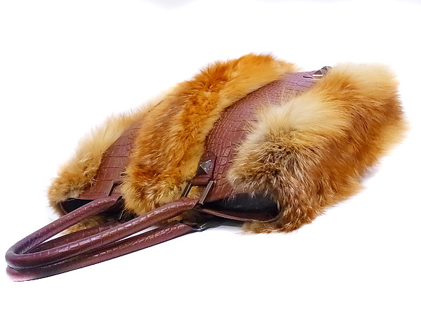 実際に弊社で買取させて頂いたドレスキャンプ スタッズ 型押クロコ ファー レザー バッグの画像 3枚目