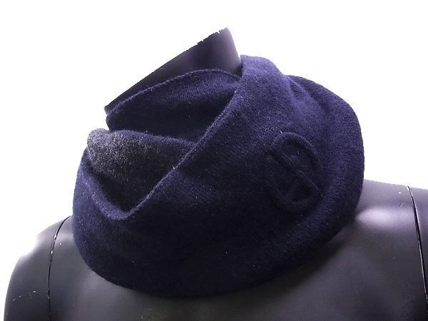 実際に弊社で買取させて頂いたGiorgio Armani/アルマーニ ウールスヌード/ストール ネイビーの画像 2枚目