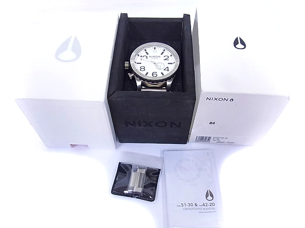 実際に弊社で買取させて頂いたNIXON/ニクソン THE 51-30 WHITE NA057100-00クォーツ/シルバーの画像 8枚目