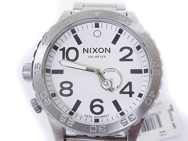 実際に弊社で買取させて頂いたNIXON/ニクソン THE 51-30 WHITE NA057100-00クォーツ/シルバーの画像 1枚目