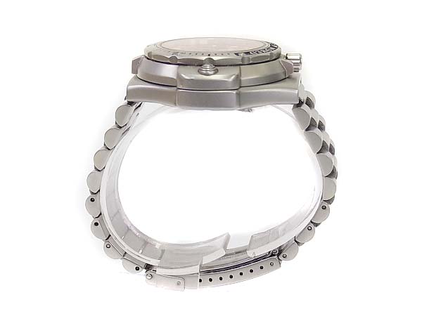 実際に弊社で買取させて頂いたHUNTING WORLD/ハンティングワールド コンパスウォッチ 赤の画像 2枚目