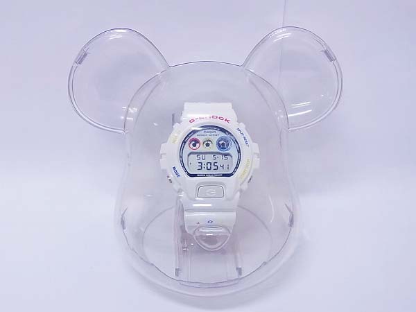 実際に弊社で買取させて頂いたG-SHOCK×MEDICOM TOY ベアブリック 30周年記念/DW-6900MT-7JRの画像 8枚目