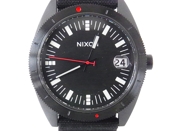 実際に弊社で買取させて頂いたNIXON/ニクソン ROVER II オールブラック 腕時計 NA355001-00の画像 1枚目