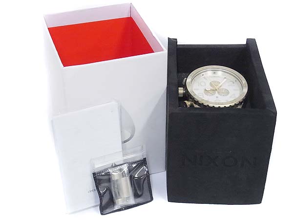 実際に弊社で買取させて頂いたNIXON/ニクソン 51-30 クロノグラフ腕時計 ゴールド/A0831219の画像 6枚目