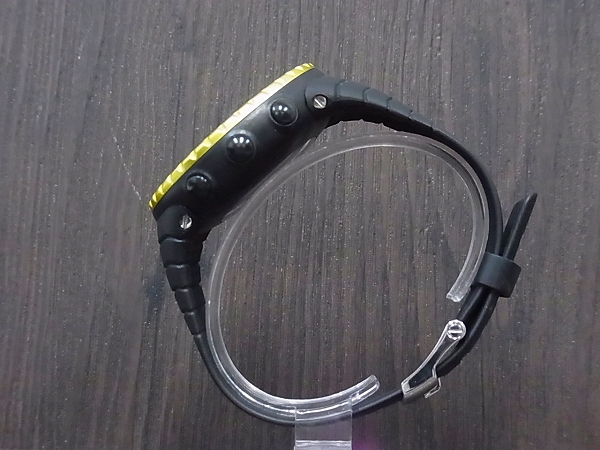 実際に弊社で買取させて頂いたSUUNTO/スントコア Black Yellow デジタル腕時計/SS013315010の画像 2枚目