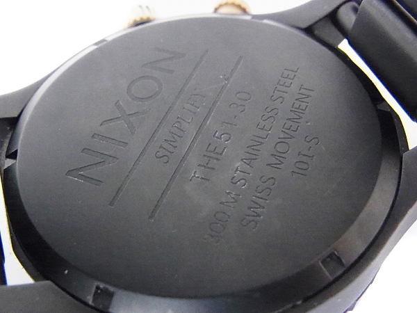 実際に弊社で買取させて頂いたNIXON/ニクソン THE 51-30 ダイバーズウォッチ 黒金/A0571041の画像 5枚目