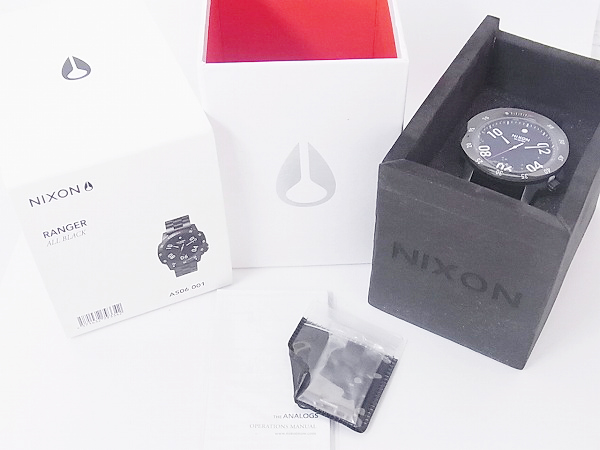 実際に弊社で買取させて頂いたNIXON/ニクソン レンジャー オールブラック クオーツ A506-001の画像 6枚目