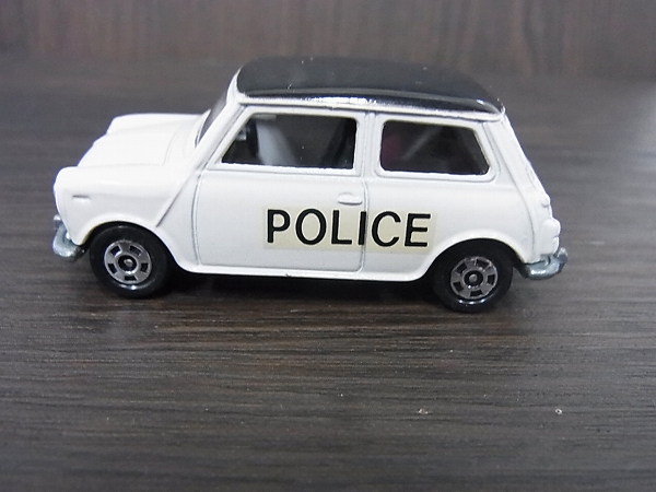 実際に弊社で買取させて頂いたTOMICA/トミカ 日本製 ミニクーパー F-8-81等 1/50 3点セットの画像 8枚目