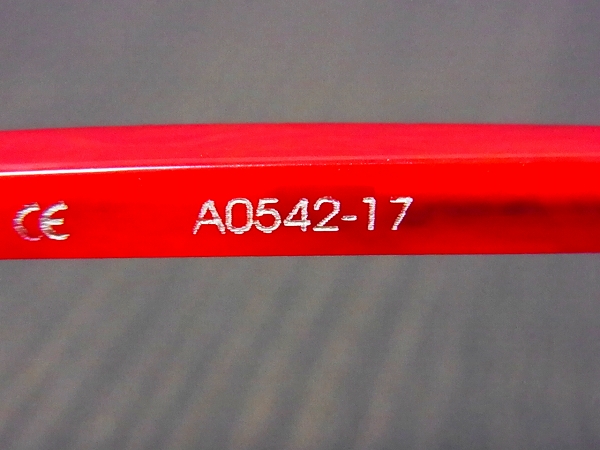 実際に弊社で買取させて頂いたalain mikli/アランミクリ フルリム メガネフレーム A0542-17の画像 6枚目