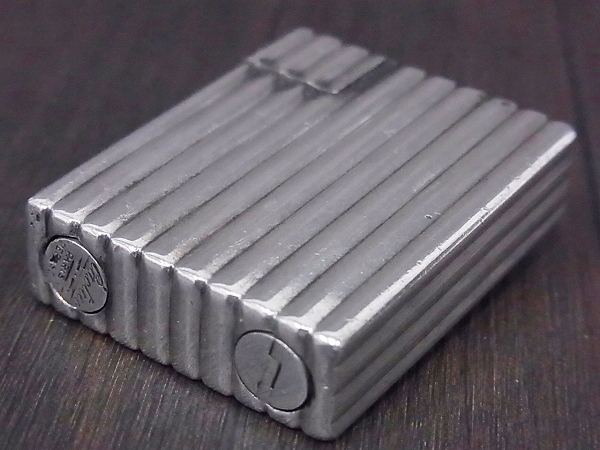 実際に弊社で買取させて頂いたCartier/カルティエ old オイルライター ストライプ シルバーの画像 4枚目
