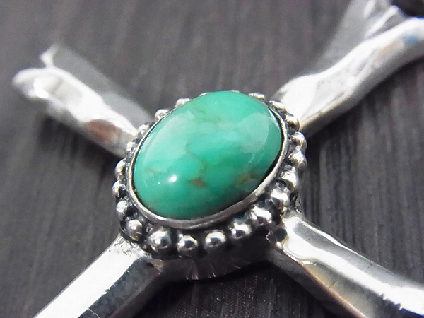 実際に弊社で買取させて頂いたGARNI/ガルニ シルバークロストップ/ペンダント ターコイズ の画像 5枚目