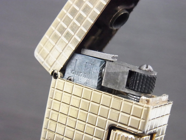 実際に弊社で買取させて頂いたダンヒル ROLLALITE ビンテージ 1940年代 金張り ライターの画像 5枚目