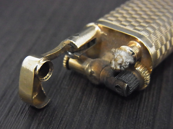 実際に弊社で買取させて頂いたdunhill/ダンヒル SYLPH/シルフィ オイルライター ゴールドの画像 3枚目