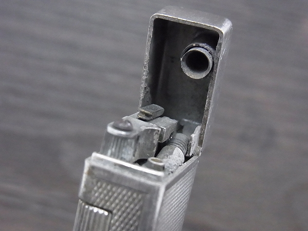 実際に弊社で買取させて頂いたDUNHILL LONDON/ダンヒル 1940年代頃 ビンテージライター 銀の画像 5枚目