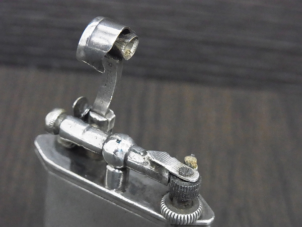 実際に弊社で買取させて頂いたダンヒル UNIQUE ダブルホイール オイルライター シルバーの画像 3枚目