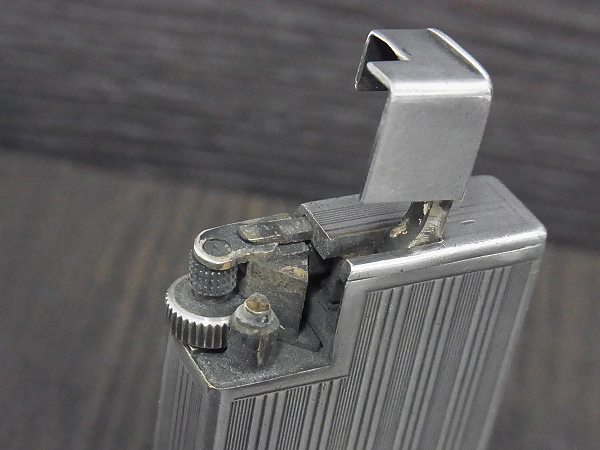 実際に弊社で買取させて頂いたdunhill LONDON スクエアボーイ オールド オイルライターの画像 3枚目