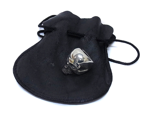 実際に弊社で買取させて頂いたクレイジーピッグ【6.4万↑】ラージエビルスカルリング 16号の画像 8枚目