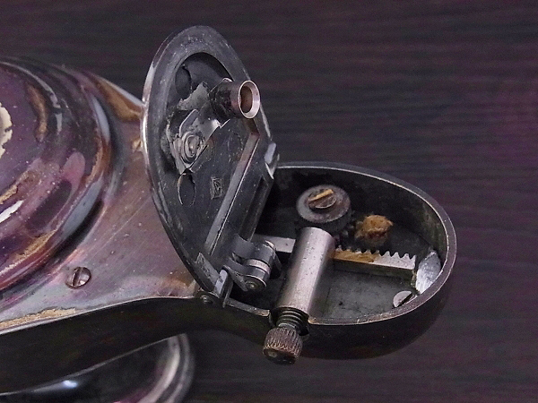 実際に弊社で買取させて頂いたDunhill/ダンヒル ビンテージ アラジンランプ型 オイルライターの画像 3枚目