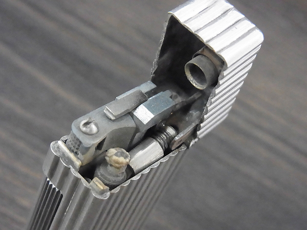 実際に弊社で買取させて頂いたdunhill/ダンヒル ビンテージ スターリング 1940年代 ライターの画像 3枚目