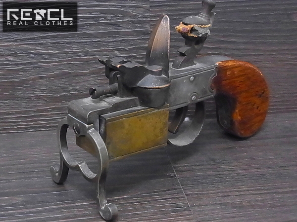 実際に弊社で買取させて頂いたダンヒル ビンテージ オイルライター TINDER PISTOL/40年代製