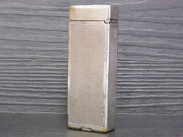実際に弊社で買取させて頂いたDUNHILL/ダンヒル ROLLALITE ビンテージ オイルライター 銀の画像 1枚目