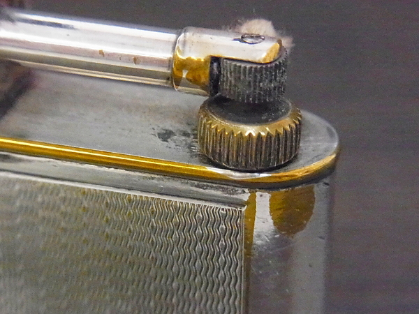 実際に弊社で買取させて頂いたDUNHILL/ダンヒル UNIQUE/ユニーク ビンテージオイルライターの画像 6枚目