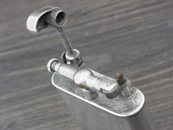 実際に弊社で買取させて頂いたダンヒル 1920s ビンテージ ダブルホイールオイルライターの画像 5枚目