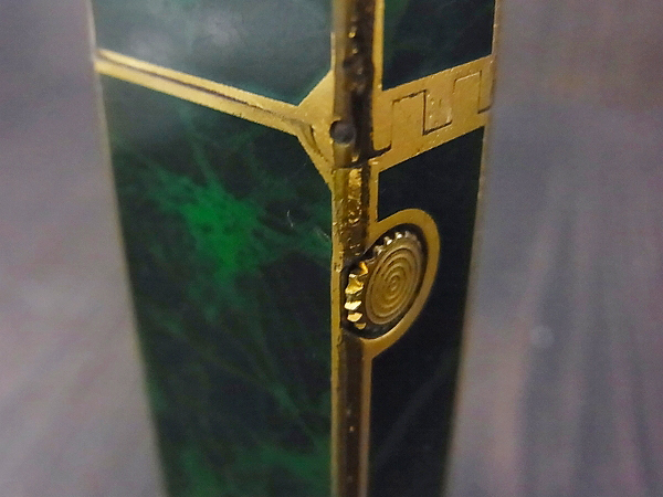 実際に弊社で買取させて頂いたdunhill/ダンヒル 大理石グリーン ローラー式 ガスライターの画像 3枚目