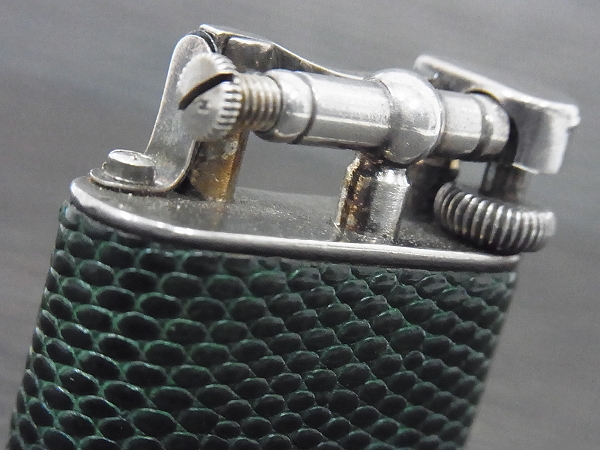 実際に弊社で買取させて頂いたダンヒル 革張り スターリング 1920年代頃 ビンテージライターの画像 6枚目