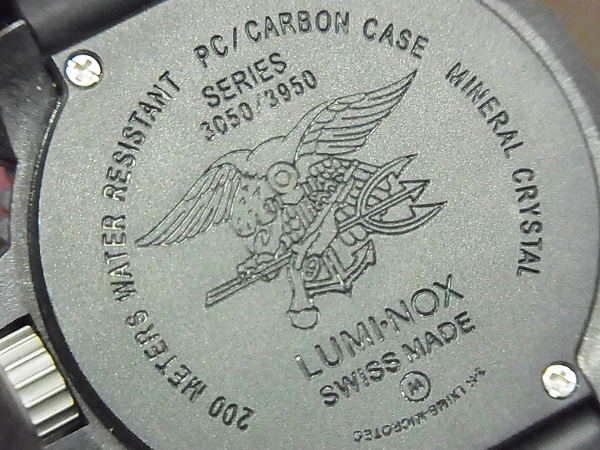 実際に弊社で買取させて頂いたLUMINOX/ルミノックス 腕時計ネイビーシールズ 黒/緑 3050/3950の画像 4枚目
