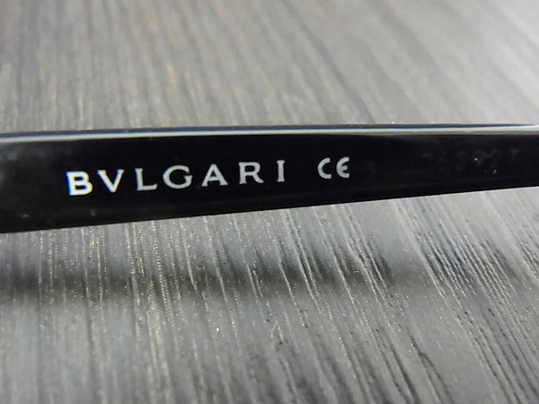 実際に弊社で買取させて頂いたBVLGARI/ブルガリ オーバル/メガネフレーム 金×黒 2024T-482の画像 3枚目