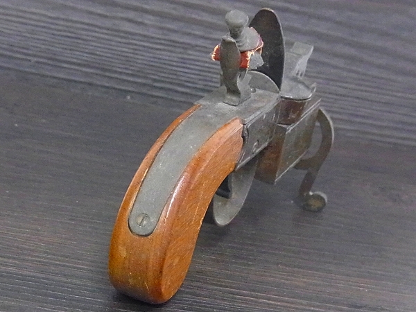 実際に弊社で買取させて頂いたダンヒル ビンテージ オイルライター TINDER PISTOL/40年代製の画像 4枚目