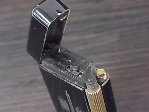 実際に弊社で買取させて頂いたdunhill/ダンヒル フランス製 ローラライト オイルライターの画像 2枚目