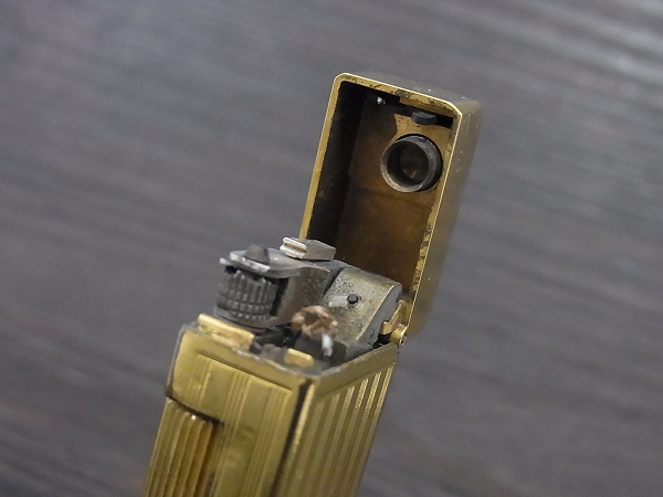 実際に弊社で買取させて頂いたdunhill/ダンヒル 1940年代 ヴィンテージ オイルライター 金の画像 5枚目