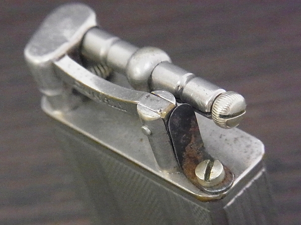 実際に弊社で買取させて頂いたDunhill/ダンヒル 英国製 ユニーク ビンテージ オイルライターの画像 6枚目