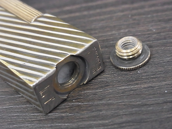 実際に弊社で買取させて頂いたdunhill/ダンヒル 1950年代 ビンテージ オイルライター 金貼りの画像 6枚目
