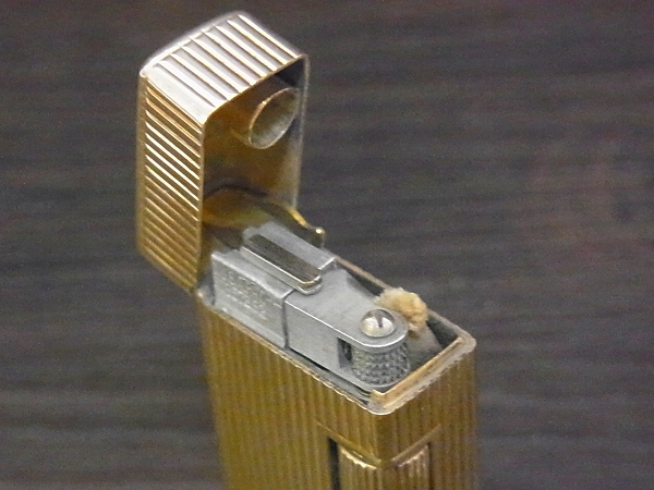 実際に弊社で買取させて頂いたダンヒル ビンテージ 14K ストライプ ショートローラライトの画像 2枚目