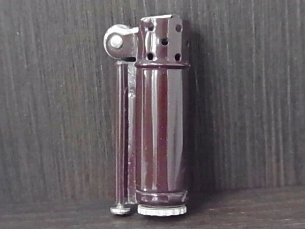 実際に弊社で買取させて頂いたDunhill/ダンヒル 40年代 軍支給品 オイル/サービスライターの画像 1枚目