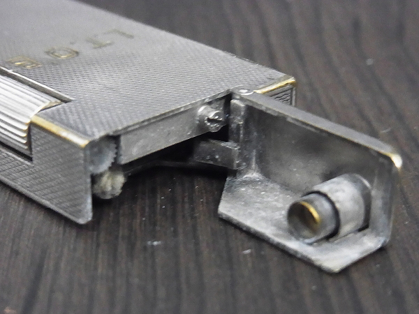 実際に弊社で買取させて頂いたdunhill/ダンヒル 英国製 オールド オイルライター PAT.440072の画像 3枚目