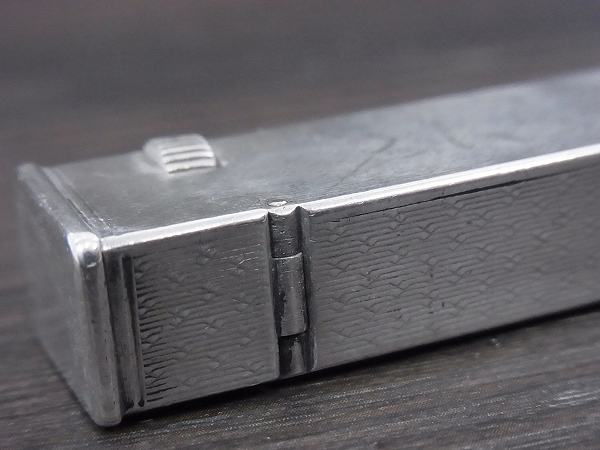 実際に弊社で買取させて頂いたダンヒル CARTIER ヴィンテージ スターリング ガスライターの画像 2枚目