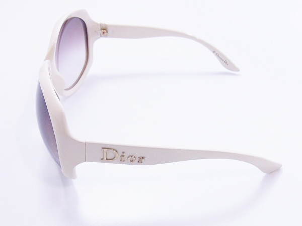 実際に弊社で買取させて頂いたクリスチャンディオール GLOSSY1 サングラス ホワイト/N5A02の画像 1枚目