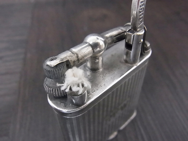 実際に弊社で買取させて頂いたdunhill/ダンヒル 彫刻/オイルライター ヴィンテージ シルバーの画像 3枚目