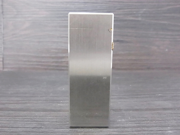 実際に弊社で買取させて頂いたdunhill/ダンヒル デュポン シルバー×ゴールド ガスライター の画像 2枚目