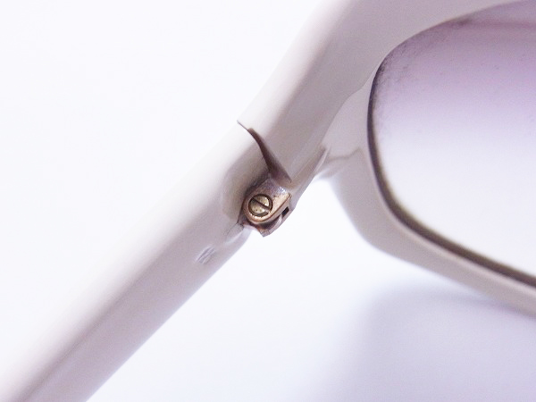 実際に弊社で買取させて頂いたクリスチャンディオール GLOSSY1 サングラス ホワイト/N5A02の画像 4枚目